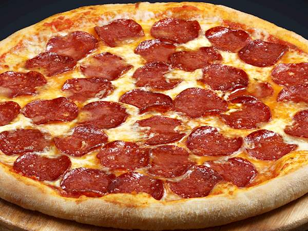picture of a pepperoni pizza
